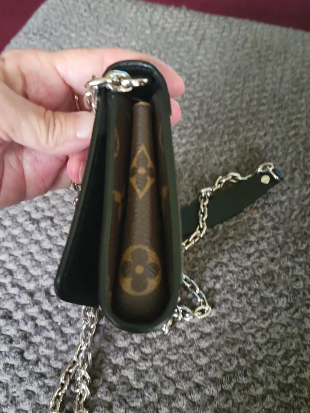 Louis Vuitton Limited Edition Twist Walket On Chain Crossbody Bag